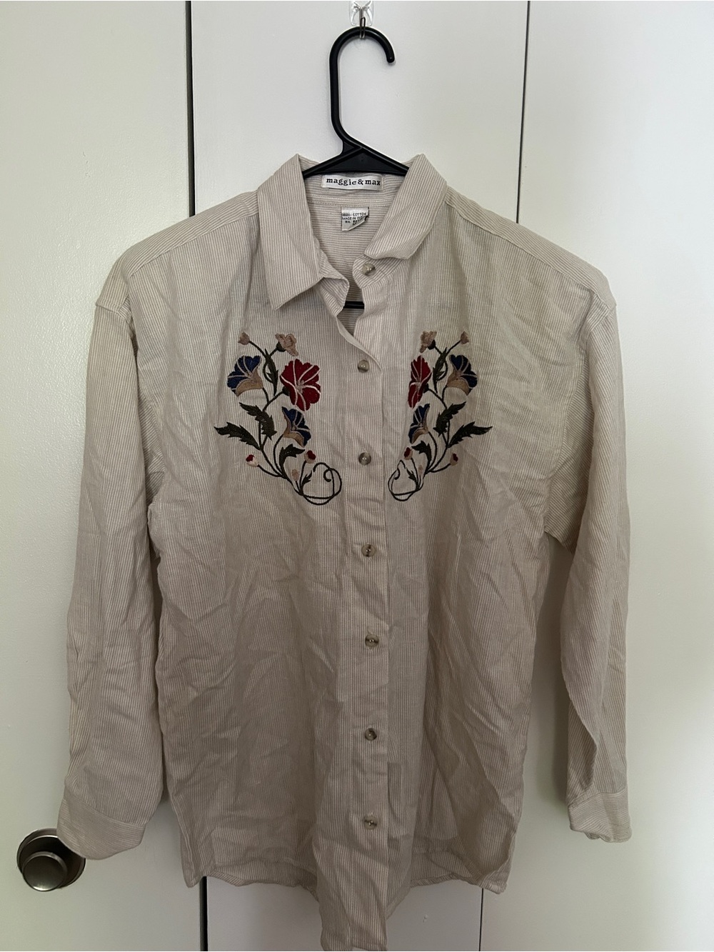Maggie & Max embroidered button up